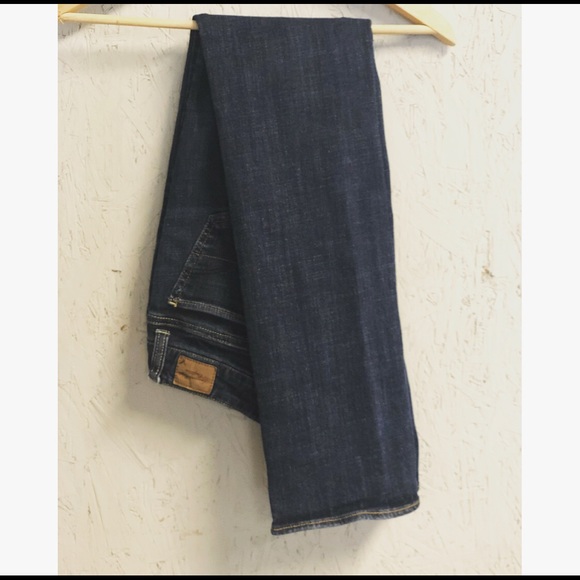 EUC American Eagle dark skinny stretch jeans 2 - Picture 3 of 4